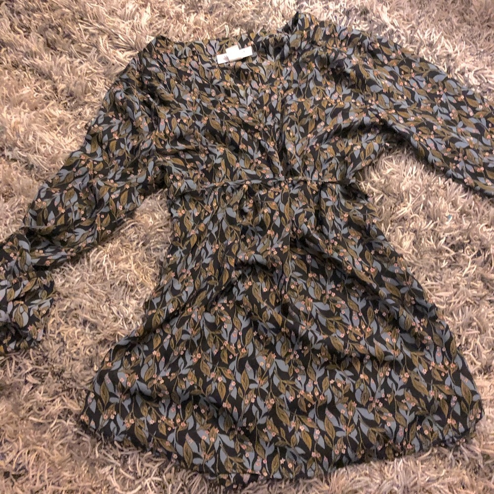MM Beautiful Floral Babydoll Blouse  Size M